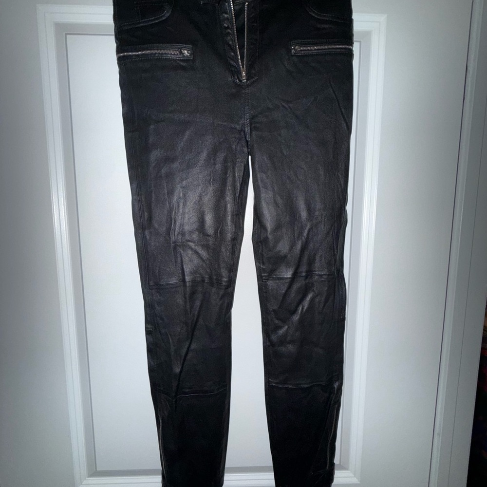 7 For All Mankind Black Cropped Pants